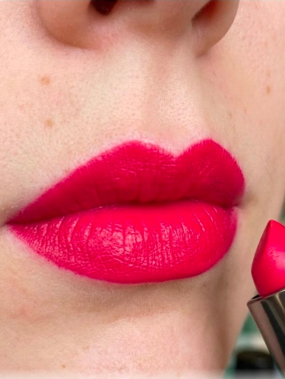NIB Mary Kay Creme Lipstick Full Size .13 oz - Really Red